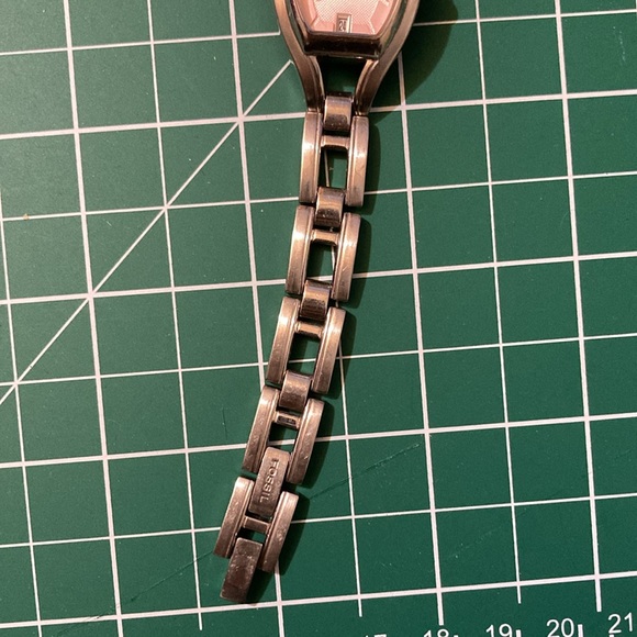 Fossil Watch Women Pink Dial Silver Tone Mini Bracelet Date Display - Picture 5 of 7